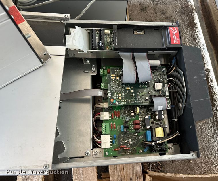 image for item GH9301 (3) Danfoss frequency converters