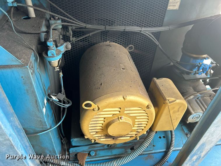 image for item GH9303 Quincy QST25ACA32SR  air compressor