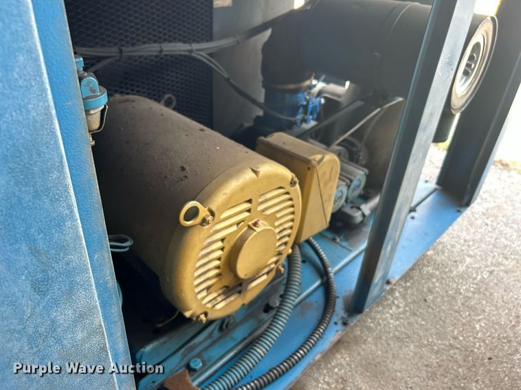 image for item GH9303 Quincy QST25ACA32SR  air compressor