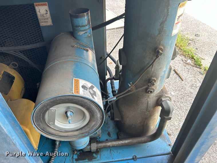 image for item GH9303 Quincy QST25ACA32SR  air compressor