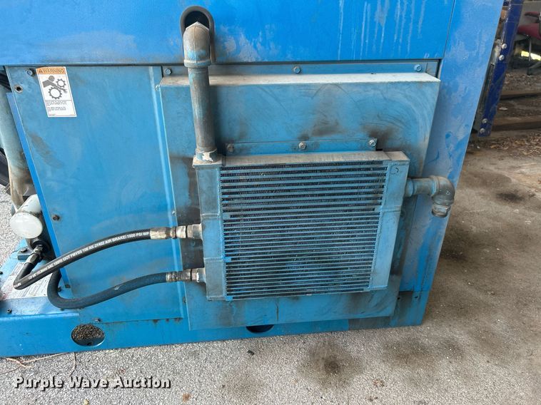 image for item GH9303 Quincy QST25ACA32SR  air compressor