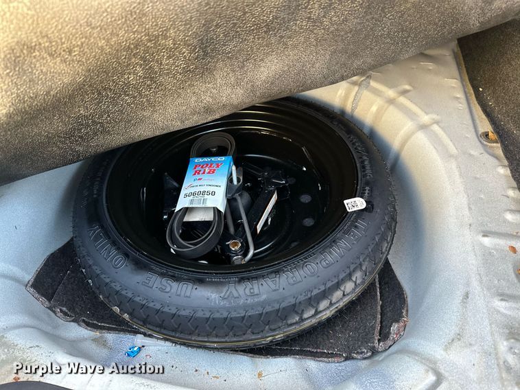 image for item HN9965 2006 Ford Taurus SE