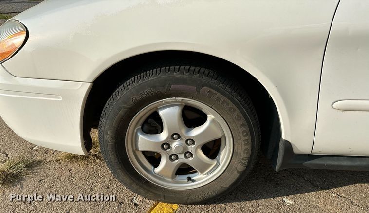 image for item HN9965 2006 Ford Taurus SE