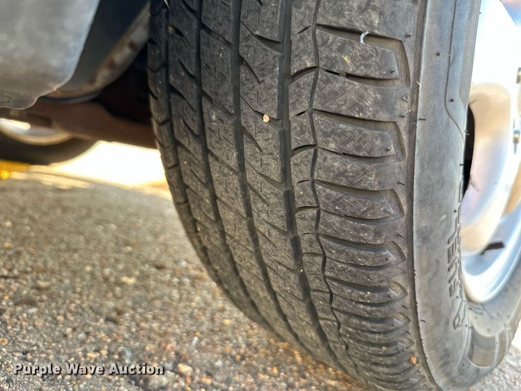 image for item HN9965 2006 Ford Taurus SE