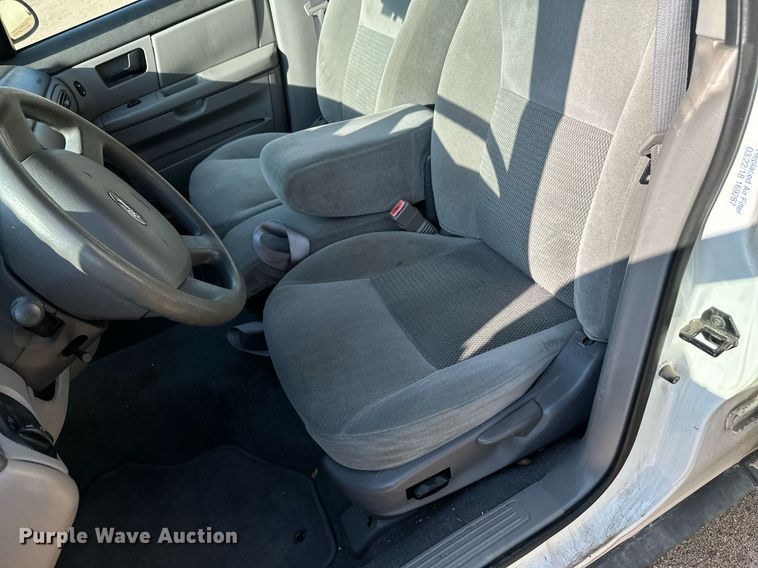 image for item HN9966 2006 Ford Taurus SE