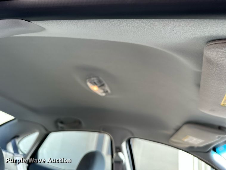 image for item HN9966 2006 Ford Taurus SE