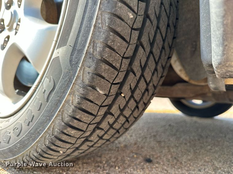 image for item HN9966 2006 Ford Taurus SE