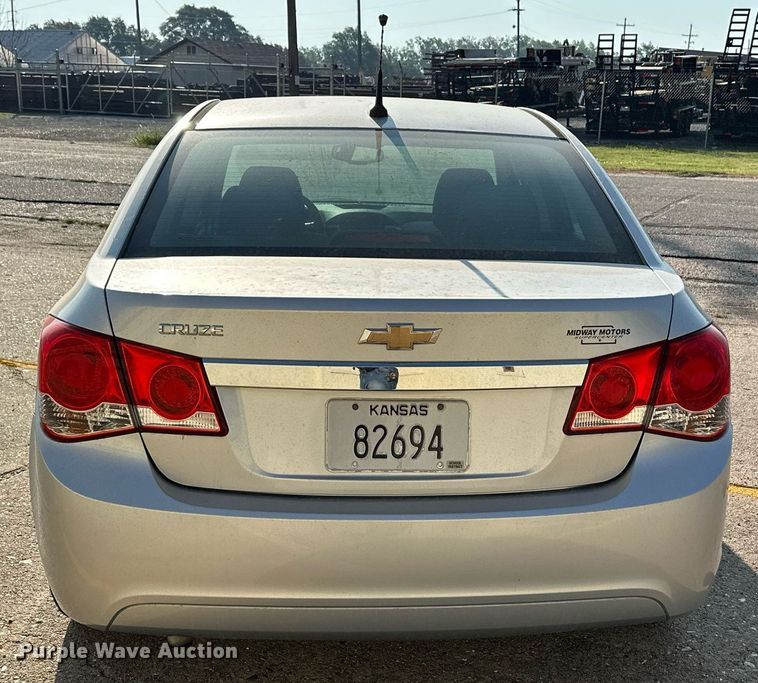 image for item HN9967 2013 Chevrolet Cruze