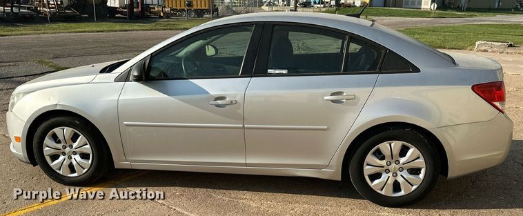 image for item HN9967 2013 Chevrolet Cruze