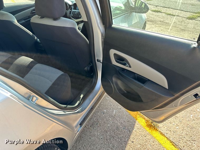 image for item HN9967 2013 Chevrolet Cruze