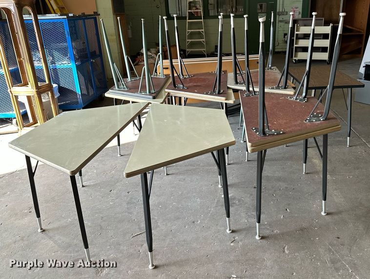 image for item HN9969 (15) tables