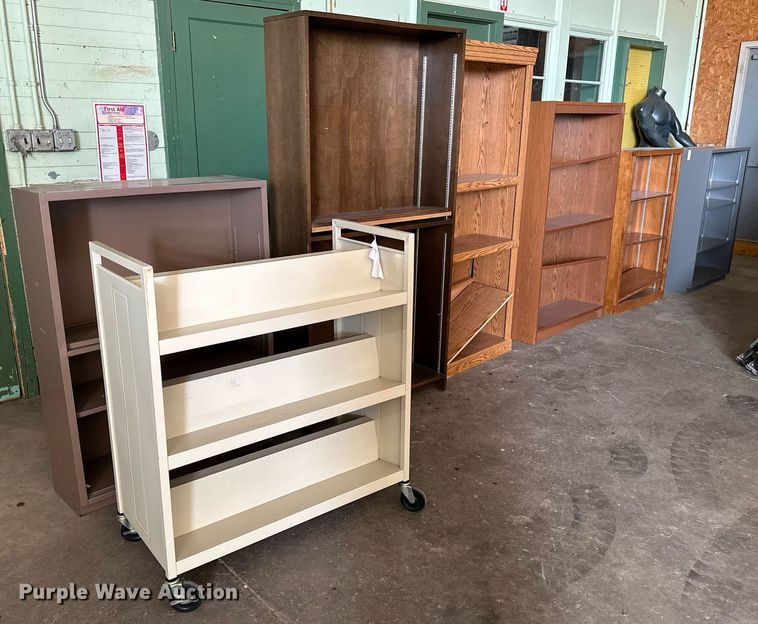 image for item HN9972 (7) shelving units