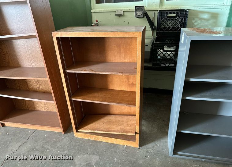 image for item HN9972 (7) shelving units