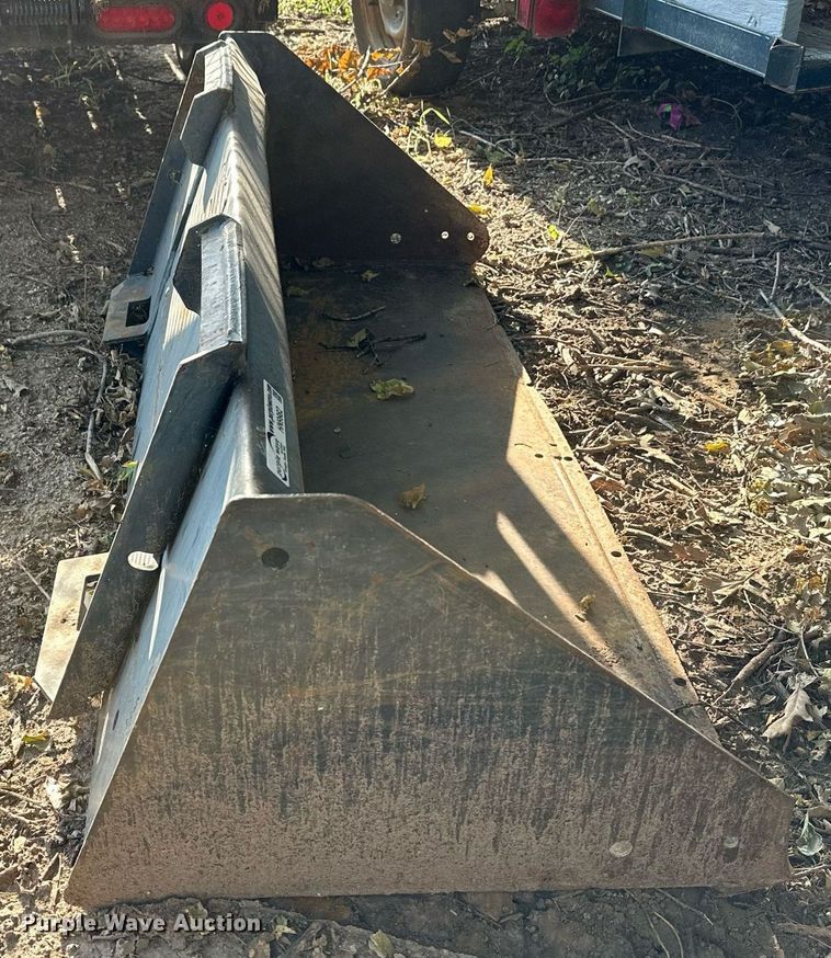 image for item HN9982 Skid steer bucket