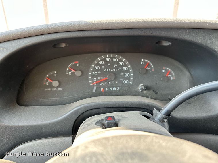 image for item HN9985 1998 Ford E450  ambulance