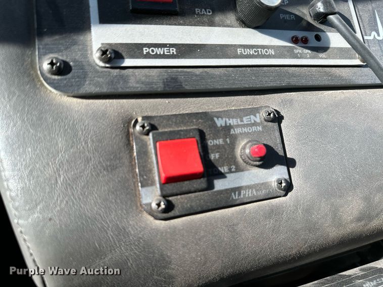 image for item HN9985 1998 Ford E450  ambulance