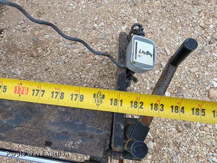 image for item HY9090 LeeBoy 8510B  screed