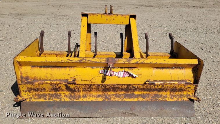 image for item IQ9874 Modern Inc Economy Scraper  box blade