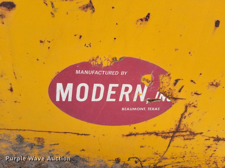 image for item IQ9874 Modern Inc Economy Scraper  box blade