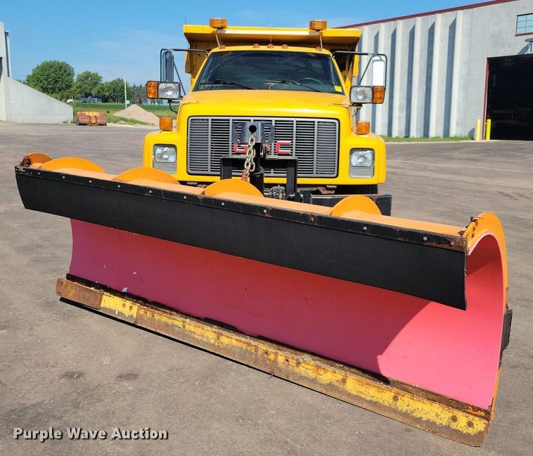 image for item IQ9875 1997 GMC C8500  dump truck