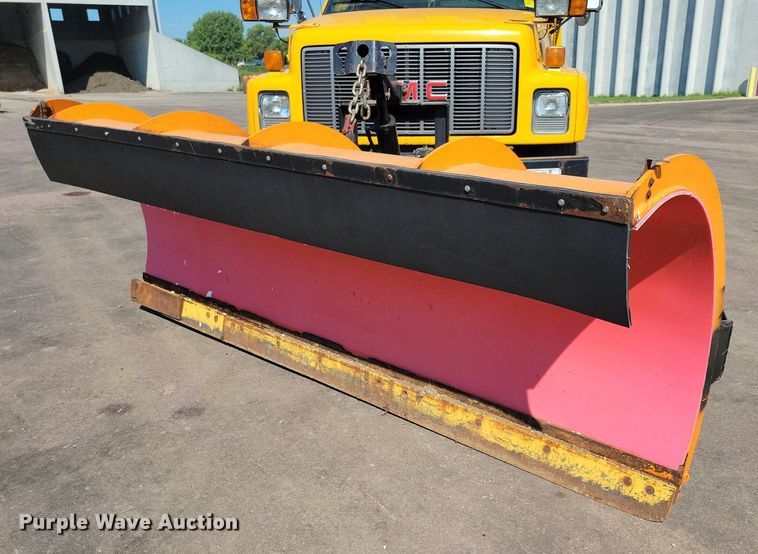 image for item IQ9875 1997 GMC C8500  dump truck