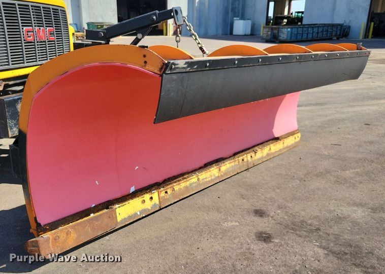 image for item IQ9875 1997 GMC C8500  dump truck