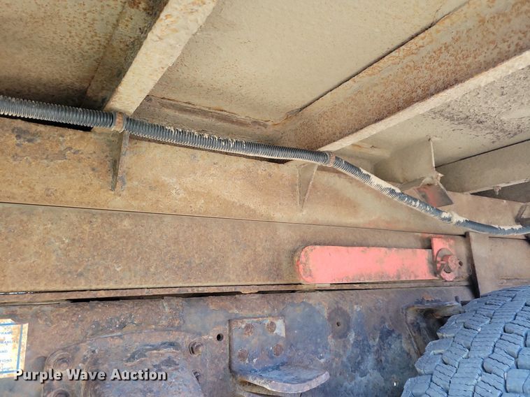 image for item IQ9875 1997 GMC C8500  dump truck