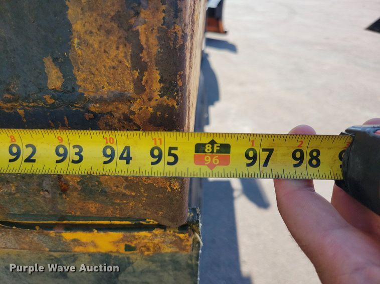 image for item IQ9875 1997 GMC C8500  dump truck