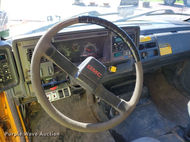 image for item IQ9875 1997 GMC C8500  dump truck