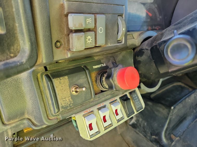 image for item IQ9875 1997 GMC C8500  dump truck