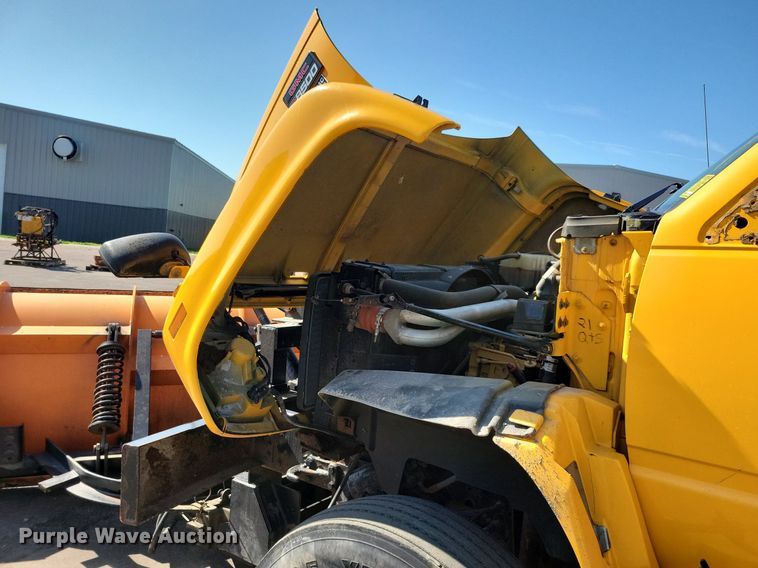 image for item IQ9875 1997 GMC C8500  dump truck