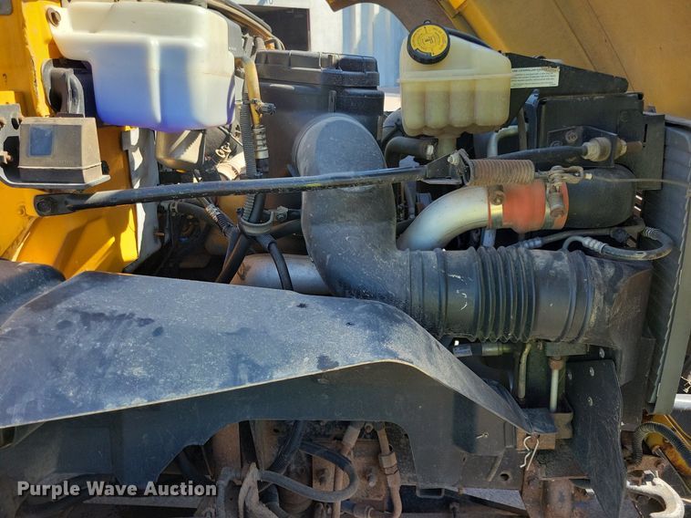 image for item IQ9875 1997 GMC C8500  dump truck