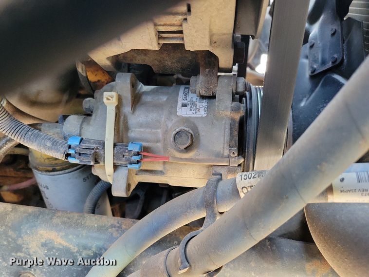 image for item IQ9875 1997 GMC C8500  dump truck