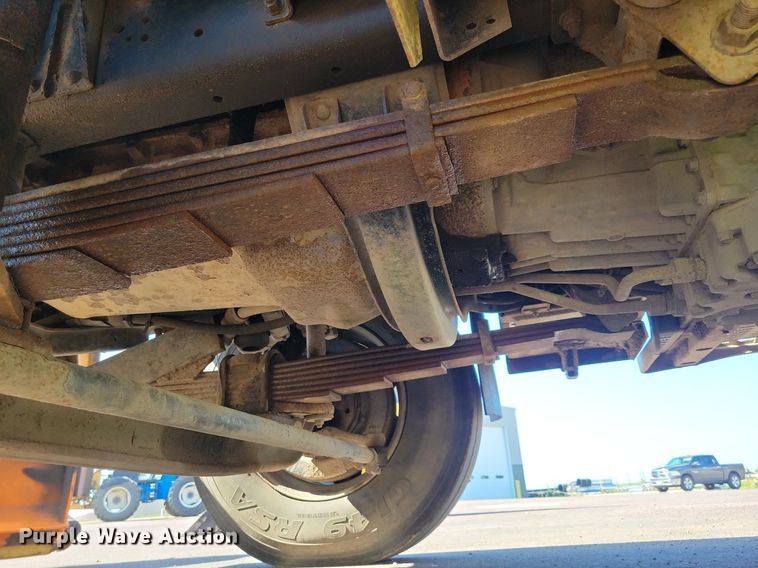 image for item IQ9875 1997 GMC C8500  dump truck