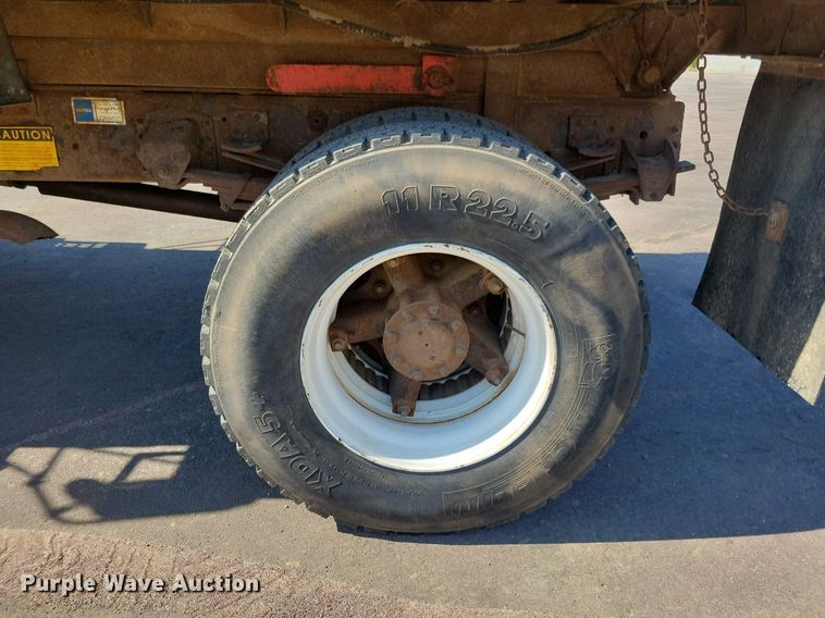 image for item IQ9875 1997 GMC C8500  dump truck