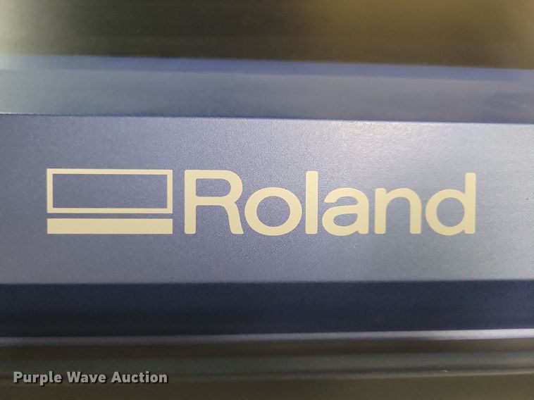 image for item IQ9884 Roland VersaCAMM VS-300  print and cut printer