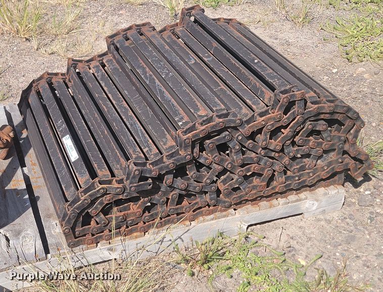 image for item JC9570 30 7/8"W spreader chain