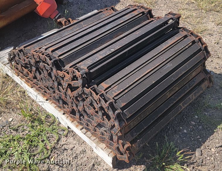 image for item JC9570 30 7/8"W spreader chain