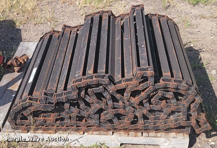 image for item JC9570 30 7/8"W spreader chain