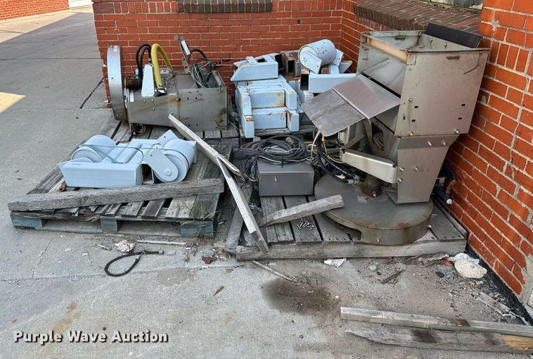 image for item JW9966 Truck parts