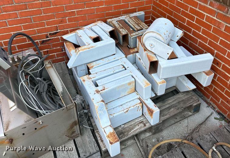 image for item JW9966 Truck parts