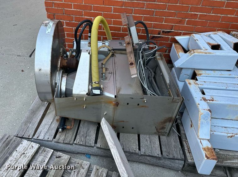 image for item JW9966 Truck parts