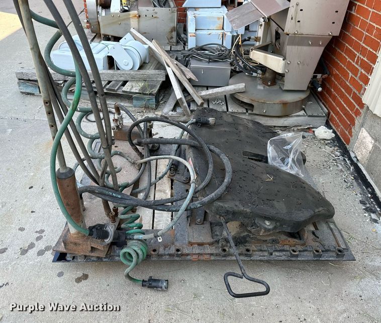 image for item JW9966 Truck parts