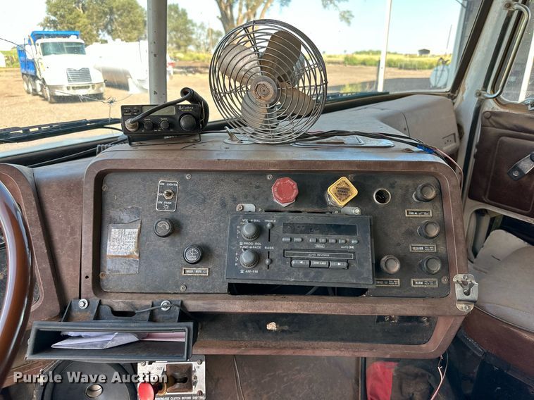 image for item KM9808 1989 White GMC WCS  dump truck