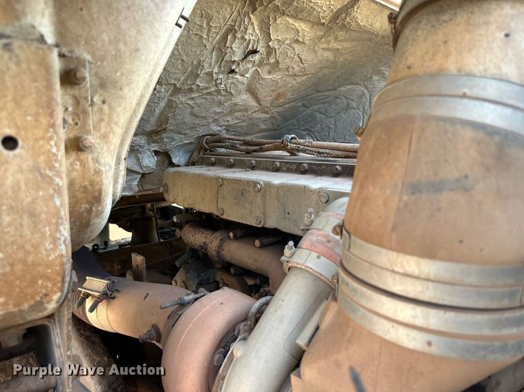 image for item KM9808 1989 White GMC WCS  dump truck