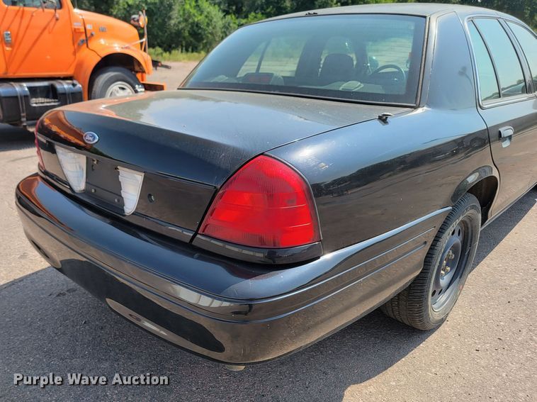 image for item KS9268 2008 Ford Crown Victoria Police Interceptor