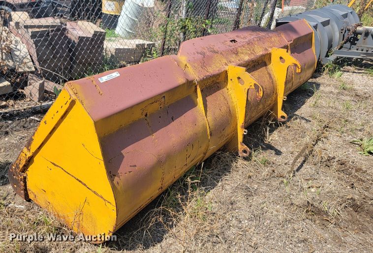 image for item KS9269 Shop built  13'W bucket