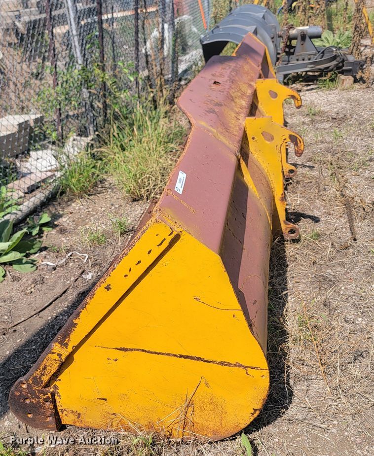 image for item KS9269 Shop built  13'W bucket