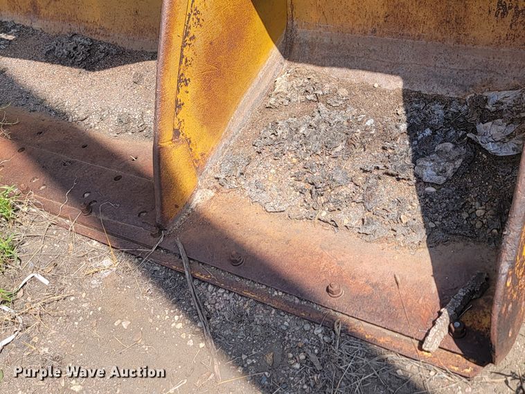 image for item KS9269 Shop built  13'W bucket