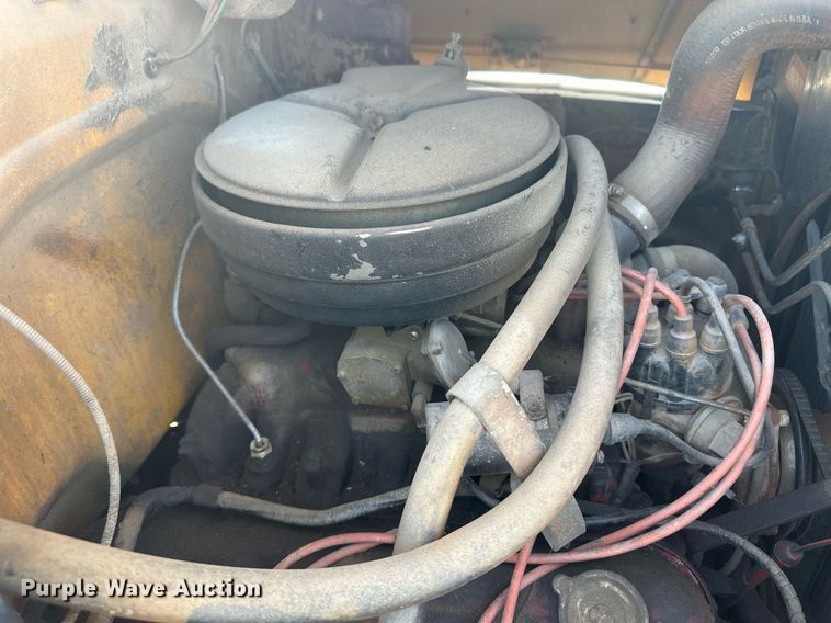 image for item KX9058 1972 International Loadstar 1600  vacuum truck